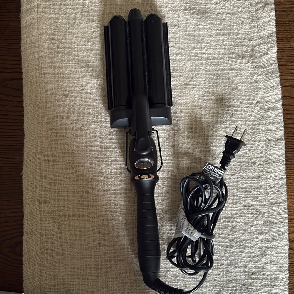 Amika High Tide Waver (not the Jumbo)